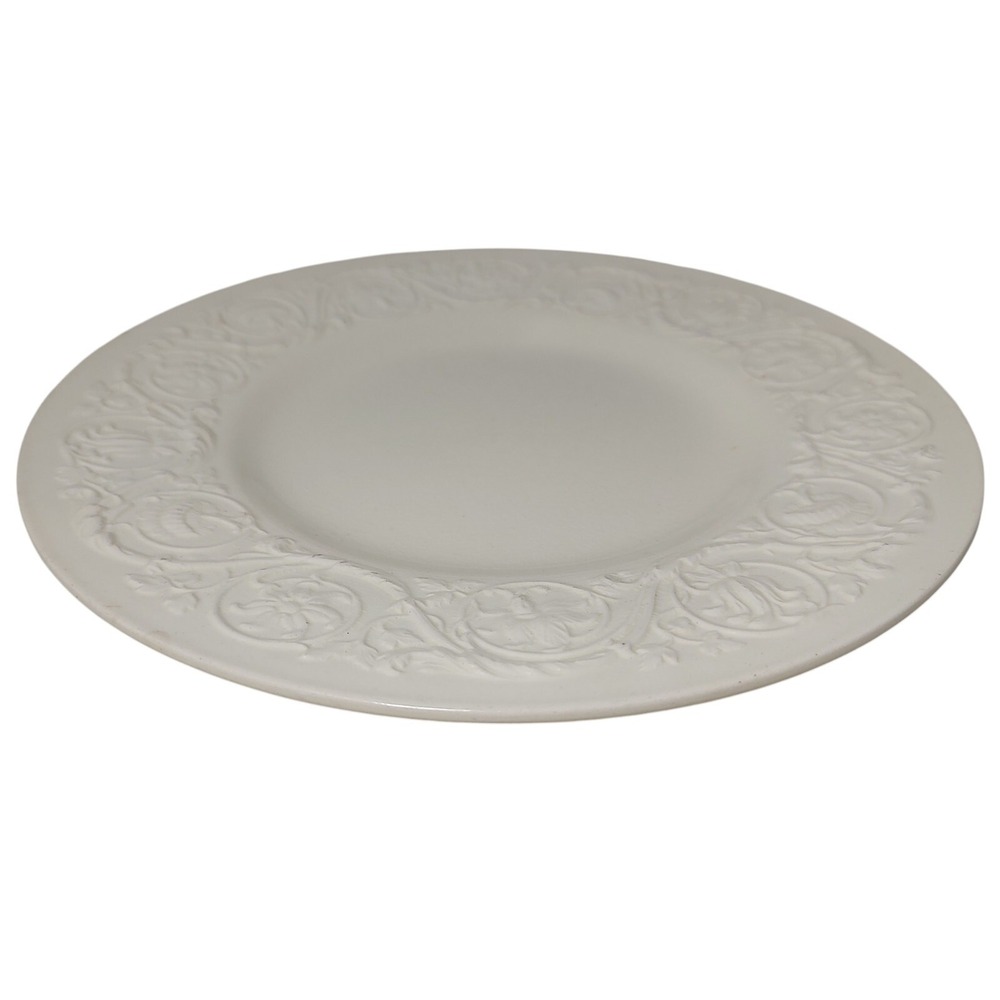 Wedgwood of Etrunia and Barlaston Dinner Plate Patrician Ivory 10.5 Inches - Picture 5 of 10